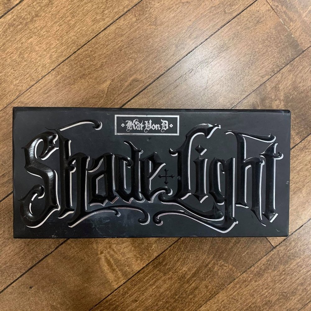 Kat Von D Shade and Light palette